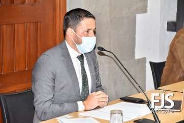  El Pleno aprueba 10 nuevos expedientes de créditos que suman más de 521.000 euros/Francisco Javier Santana.